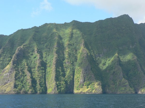 54- Fatu Hiva plonge dans la mer 